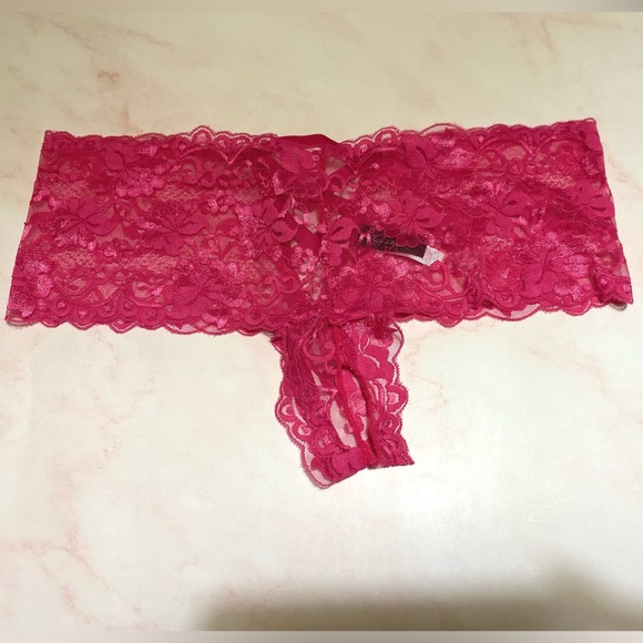 NWOT Oh Là Là Chéri Hot Pink Lace Crotchless Panties - Picture 2 of 8